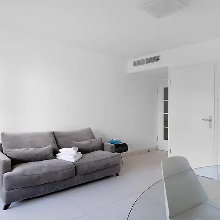 Bayside 2p Terrasse Garage Apartamento Antibes